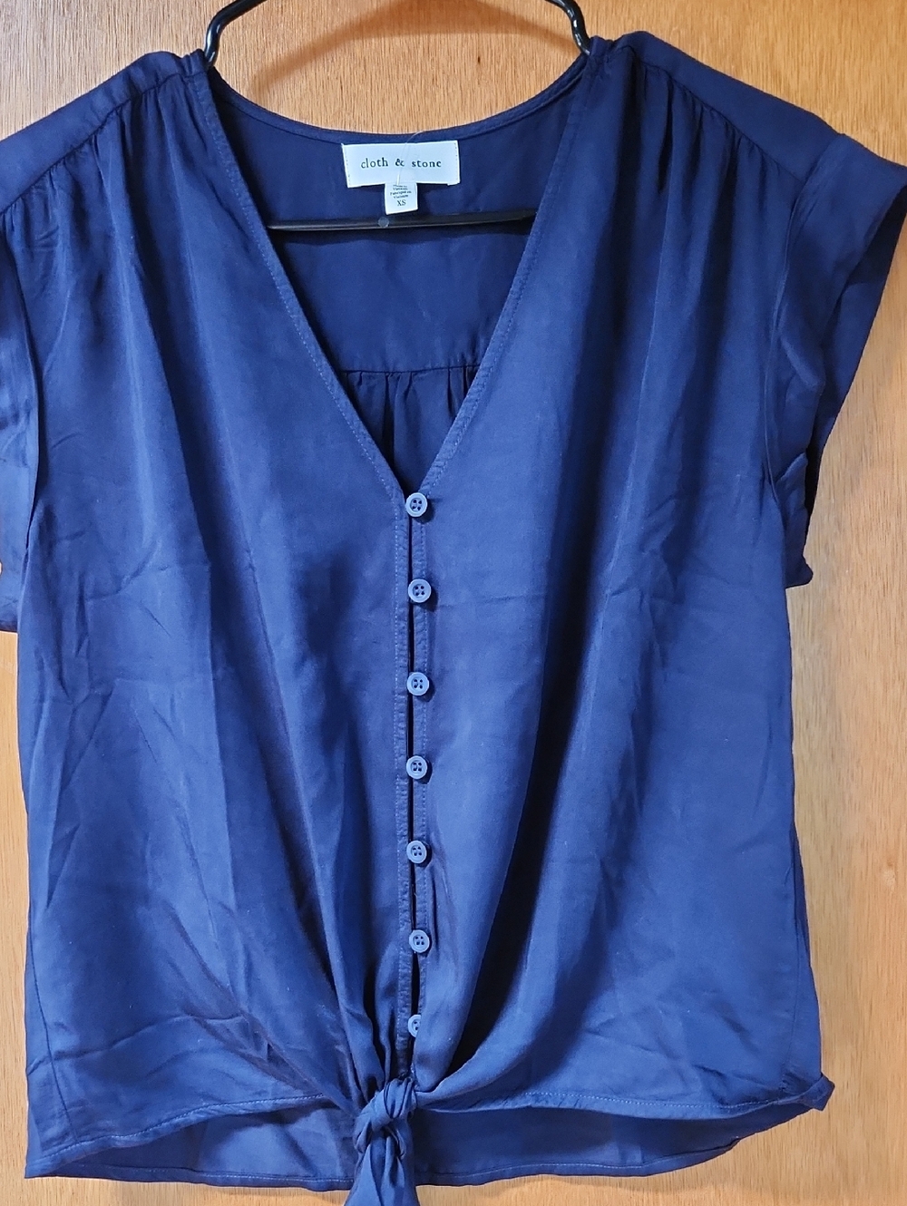 cloth & stone Navy Button-Front Tie-Hem Women's Top